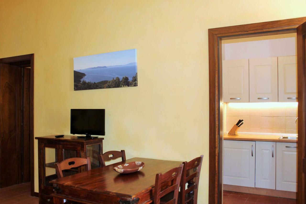 Castello Di Populonia Villa A Mare Buitenkant foto