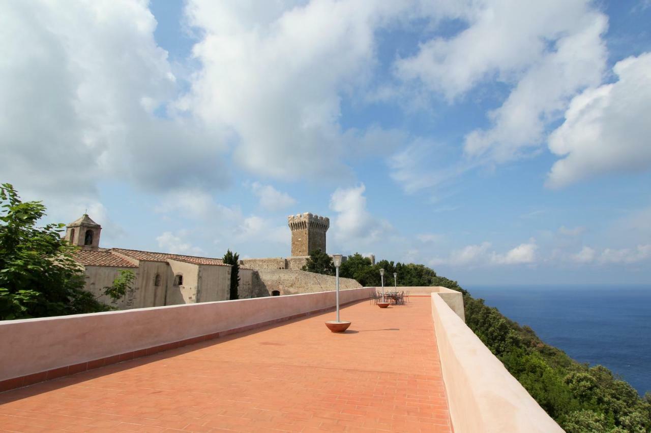 Castello Di Populonia Villa A Mare Buitenkant foto